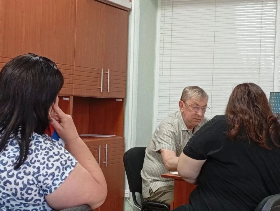 Провел традиционный личный прием в администрации Ясиноватой Провел традиционный личный прием в администрации Ясиноватой