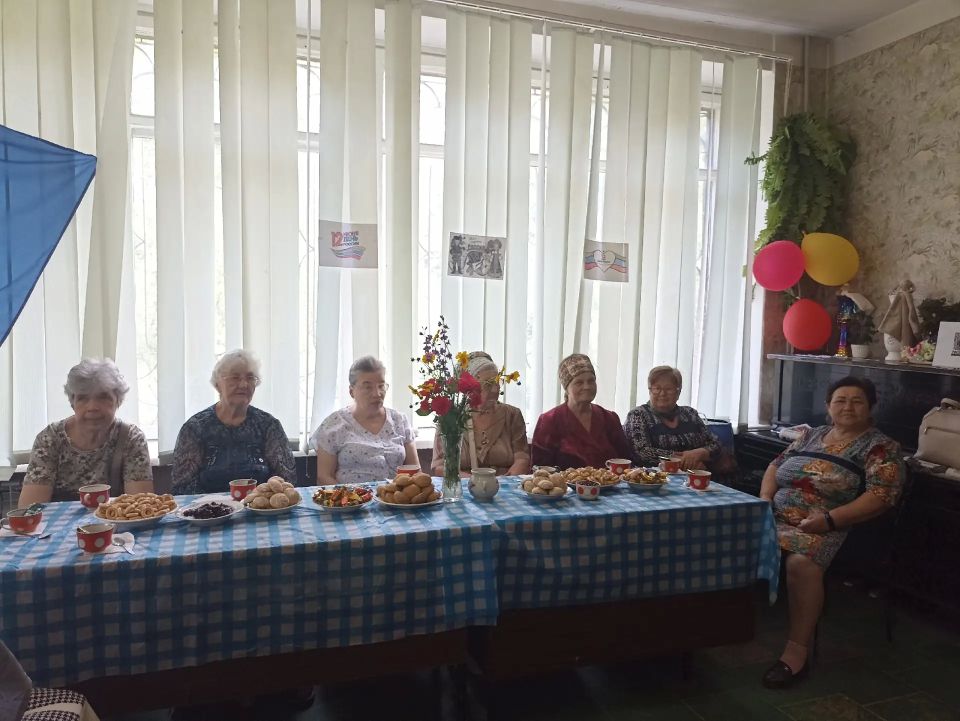 Праздник патриотизма и тепла: День России в Центре социального обслуживания населения Праздник патриотизма и тепла: День России в Центре социального обслуживания населения