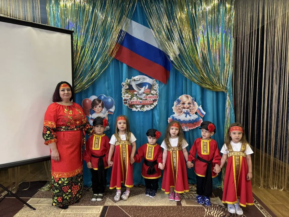 Мы знаем их немало, самых разных Мы знаем их немало, самых разных