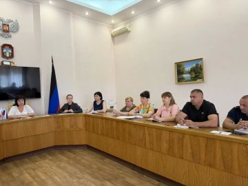 Сегодня провели заседание муниципальной Комиссии по предупреждению и ликвидации чрезвычайных ситуаций и обеспечению пожарной безопасности