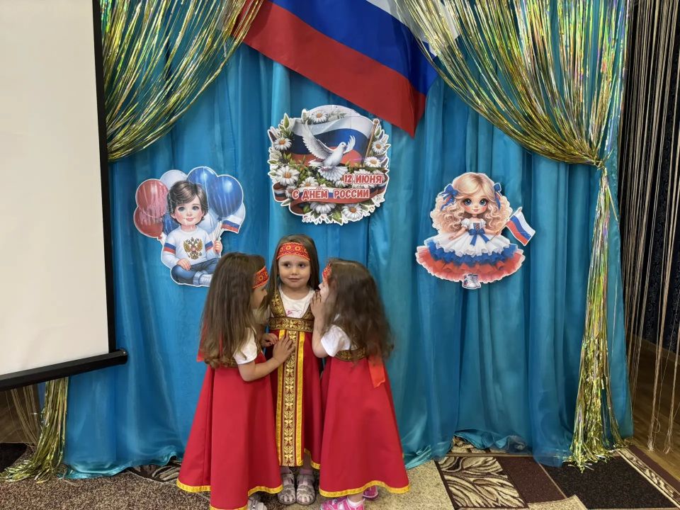 Мы знаем их немало, самых разных Мы знаем их немало, самых разных