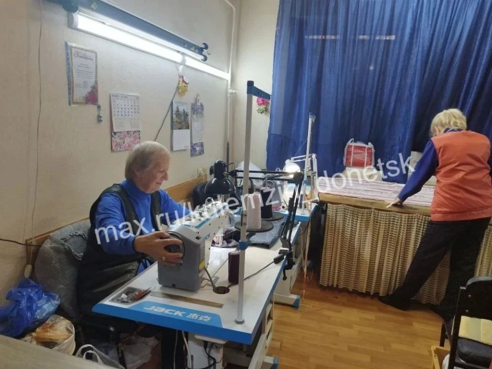 Заместитель главы городского округа Донецк в рамках рабочего визита посетила муниципальное казённое учреждение «Городской центр социальнобытовых услуг администрации городского округа Донецк» Заместитель главы городского округа Донецк в рамках рабочего визита посетила муниципальное казённое учреждение «Городской центр социальнобытовых услуг администрации городского округа Донецк»
