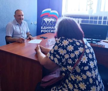 Наталья Бегуненко: Сегодня, 11 июня, в общественной приёмной партии «Единая Россия» Петровского района г. Донецка состоялся приём граждан
