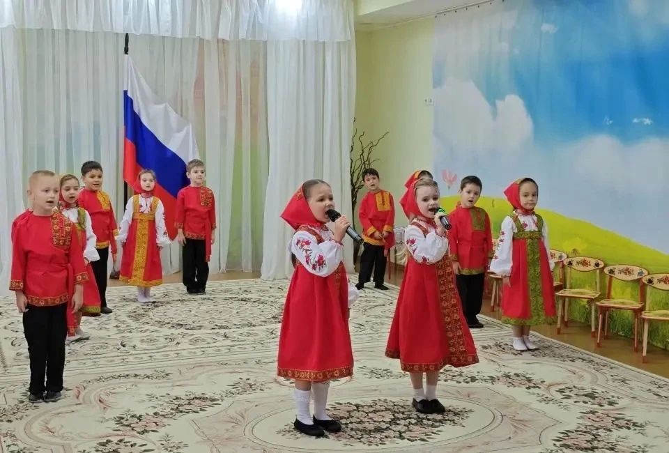 11 июня, в преддверии главного государственного праздника – Дня России, образовательные учреждения Мангушского муниципального округа наполнились атмосферой патриотизма, гордости и единения 11 июня, в преддверии главного государственного праздника – Дня России, образовательные учреждения Мангушского муниципального округа наполнились атмосферой патриотизма, гордости и единения