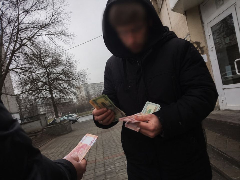 В Донецке подпольный обменщик заработал 405 миллионов рублей и попался