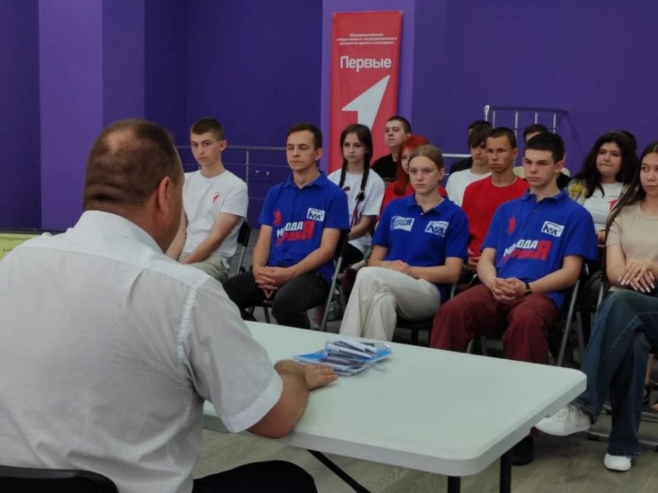 ГосСтарт в Торезе: прямой диалог власти и молодежи! ГосСтарт в Торезе: прямой диалог власти и молодежи!