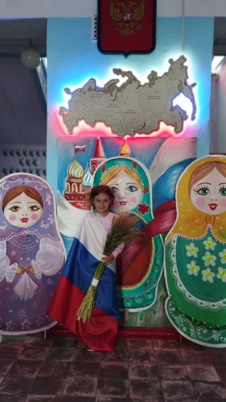 День восьмой на пришкольной площадке «Солнышко» в Портовском был посвящён Дню России!