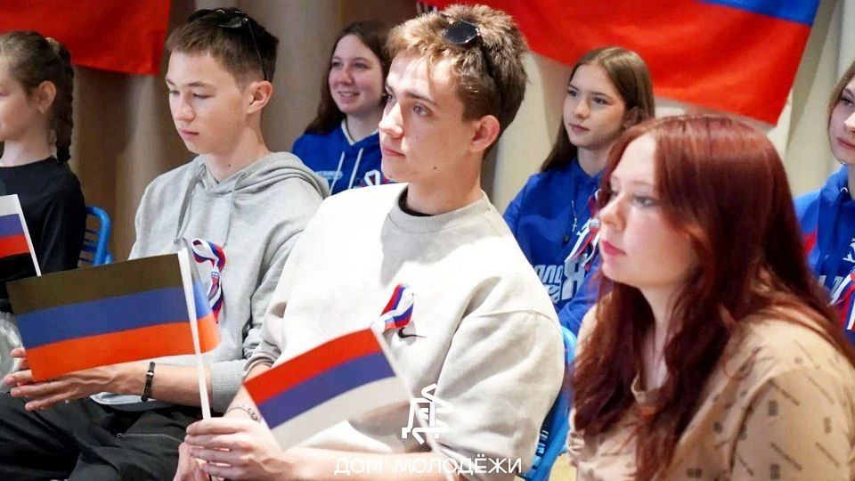 Моя Россия: взгляд молодого поколения Моя Россия: взгляд молодого поколения