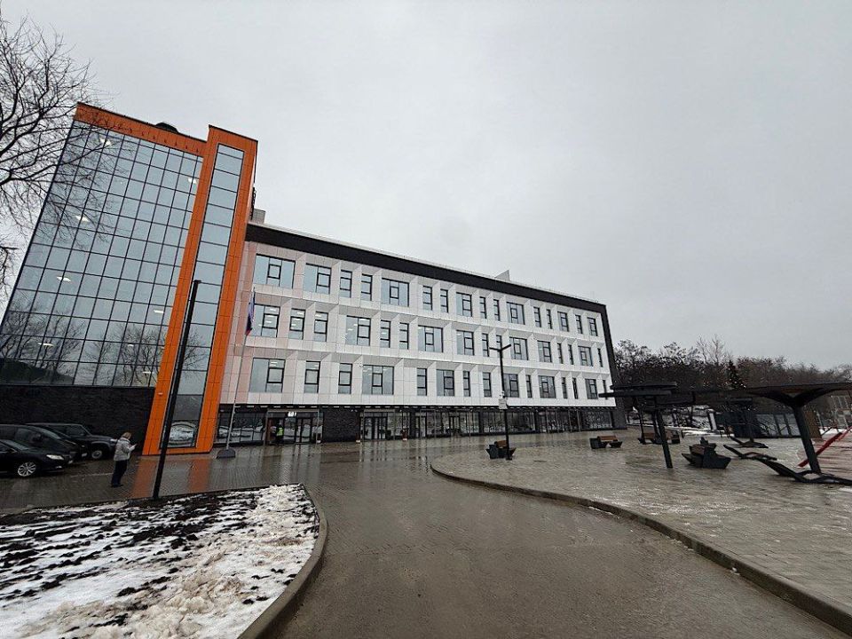 Александр Шатов: Вручил паспорта активистам Движения Первых Александр Шатов: Вручил паспорта активистам Движения Первых