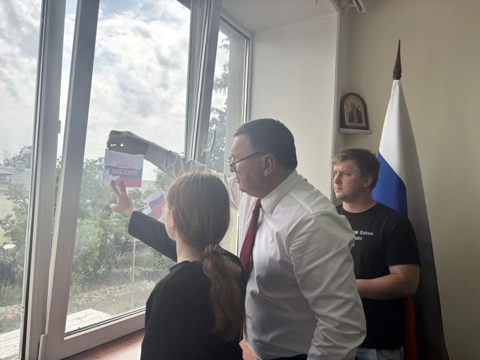 В Амвросиевке прошли мероприятия, посвященные Дню России В Амвросиевке прошли мероприятия, посвященные Дню России