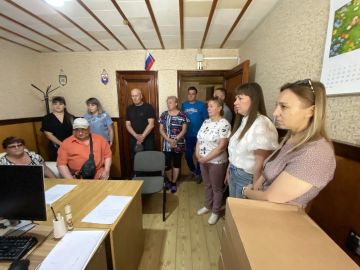 Евгений Поплавский: Сегодня совместно с председателем городского совета Борисом Будыкой и заместителем главы администрации Юлией Михайленко посетил пункт временного размещения (ПВР) в городе Харцызске