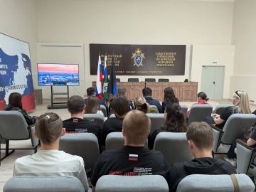 Сотрудники регионального следственного управления выступили в роли наставников и судей в кадетском видеопроекте ко Дню России