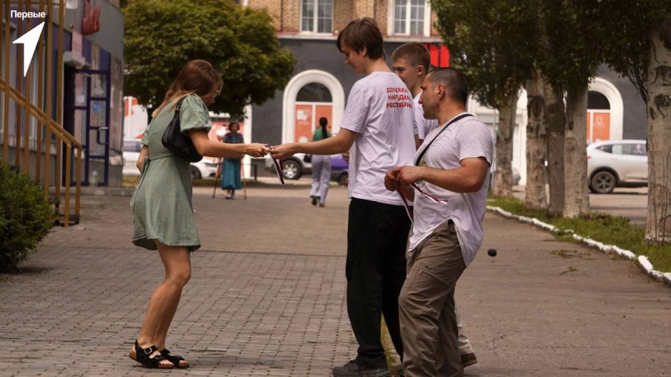 Российский триколор — символ единства и гордости! Российский триколор — символ единства и гордости!