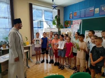 В рамках духовно-нравственного воспитания на базе ГБОУ «Ялтинская школа №2» прошло мероприятие «Православные праздники»