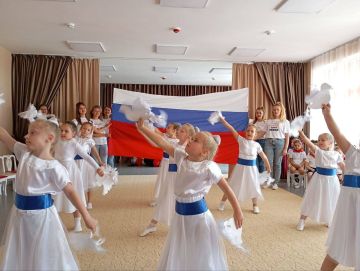 В детском саду № 140 г. Мариуполя прошло патриотическое мероприятие, посвященное Дню России