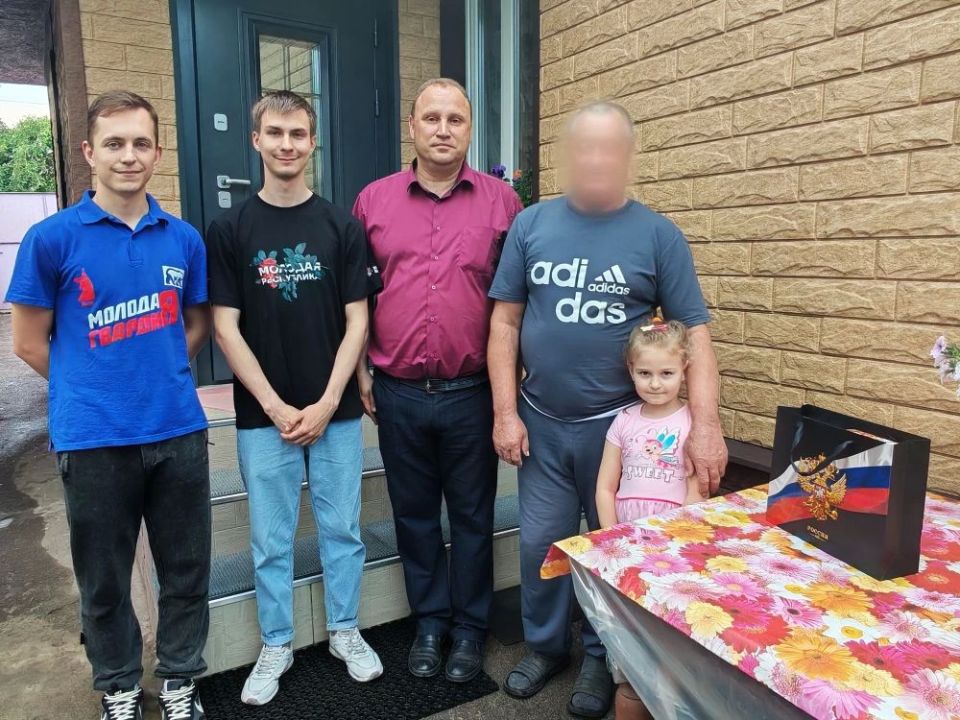 С Днем России! Поздравляем наших Героев! С Днем России! Поздравляем наших Героев!