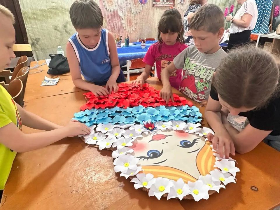 С Днём России: как в Новоазовском муниципальном округе отметили главный государственный праздник С Днём России: как в Новоазовском муниципальном округе отметили главный государственный праздник