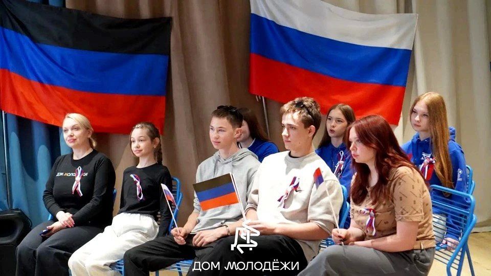 Моя Россия: взгляд молодого поколения Моя Россия: взгляд молодого поколения
