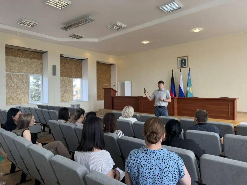 «Код России»: квест к Дню России в Мангуше «Код России»: квест к Дню России в Мангуше
