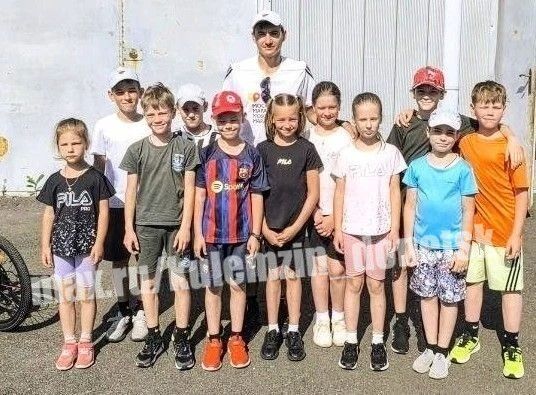 Месячник спорта в Донецке продолжается! Уже вторую неделю жители города активно участвуют в мероприятиях масштабной акции «Спортивный Донбасс», которая проходит по инициативе Главы ДНР Дениса Пушилина при поддержке партии... Месячник спорта в Донецке продолжается! Уже вторую неделю жители города активно участвуют в мероприятиях масштабной акции «Спортивный Донбасс», которая проходит по инициативе Главы ДНР Дениса Пушилина при поддержке партии...