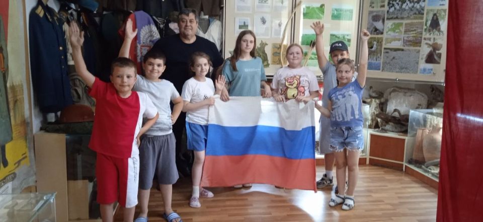 День России – праздник единства и радости! День России – праздник единства и радости!