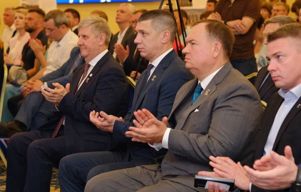 Глава муниципалитета, секретарь местного отделения партии «Единая Россия» Сергей Ермаков принял участие в Глава муниципалитета, секретарь местного отделения партии «Единая Россия» Сергей Ермаков принял участие в