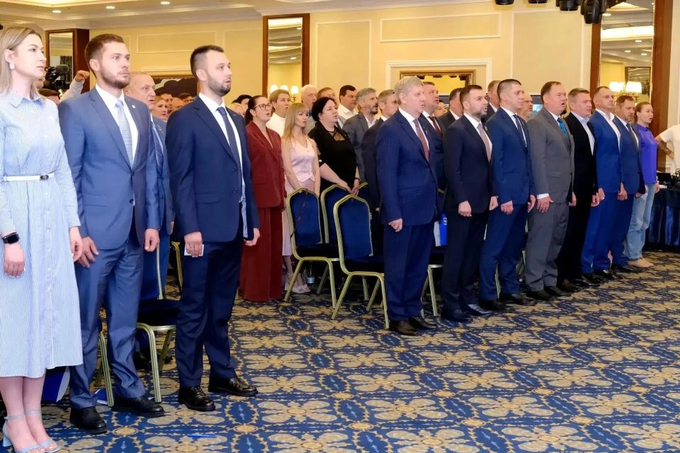 Делегаты от Шахтерского отделения приняли участие в VI Конференции Донецкого реготделения Партии «Единая Россия» Делегаты от Шахтерского отделения приняли участие в VI Конференции Донецкого реготделения Партии «Единая Россия»