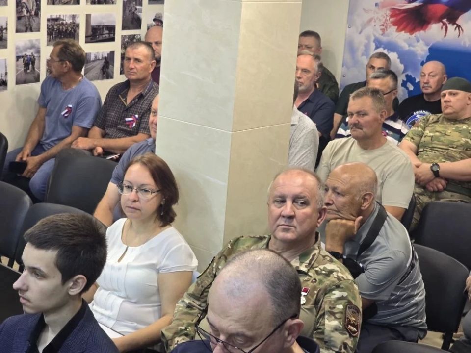 Дмитрий Огилец: Провёл расширенное правление Донецкой городской организации "Российский союз ветеранов Афганистана и специальных военных операций" Дмитрий Огилец: Провёл расширенное правление Донецкой городской организации "Российский союз ветеранов Афганистана и специальных военных операций"