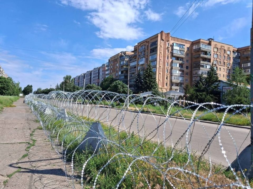 Ещё одна «фортеця» рушится Ещё одна «фортеця» рушится