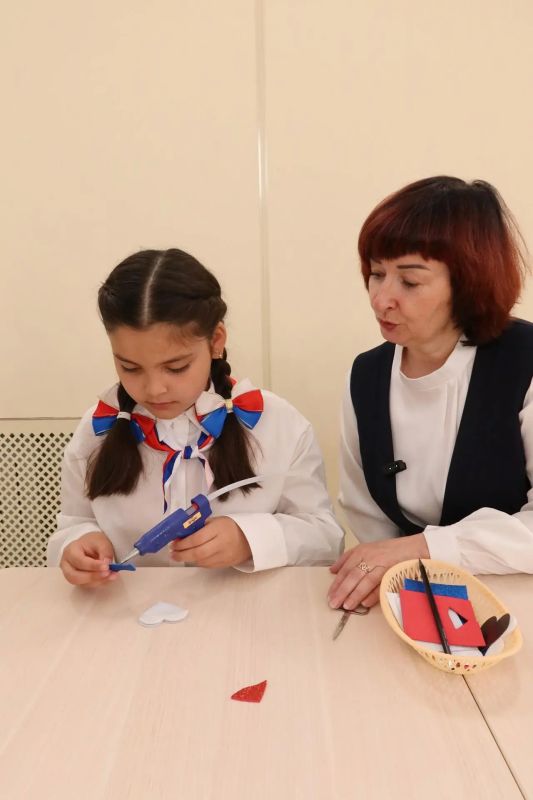 Пуровчане делятся патриотическим проектом с ребятами из Волновахского округа Пуровчане делятся патриотическим проектом с ребятами из Волновахского округа