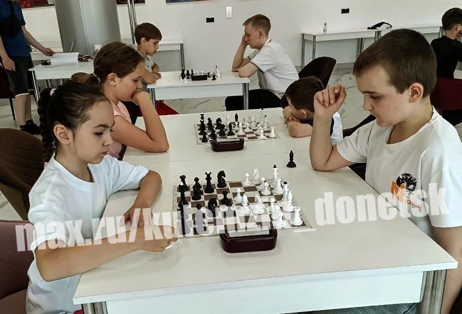 В рамках масштабной акции «Спортивный Донбасс», которая проходит по инициативе Главы ДНР Дениса Пушилина при поддержке партии «Единая Россия» и проекта «Детский спорт», в выходные в Донецке состоялись шахматные соревнования... В рамках масштабной акции «Спортивный Донбасс», которая проходит по инициативе Главы ДНР Дениса Пушилина при поддержке партии «Единая Россия» и проекта «Детский спорт», в выходные в Донецке состоялись шахматные соревнования...