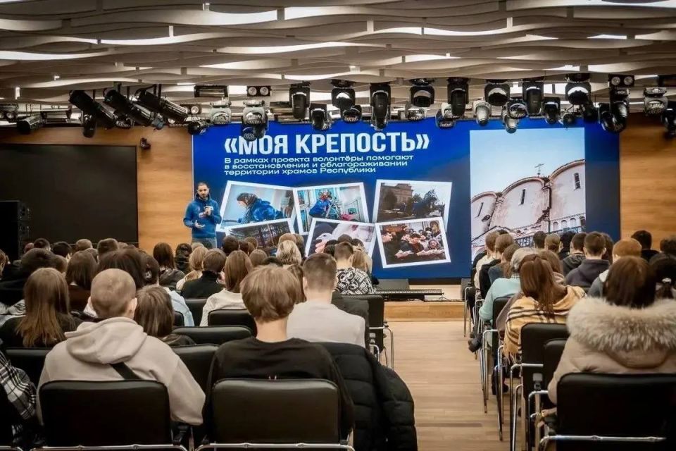 Денис Пушилин: Продолжаем в Республике создавать условия для развития подрастающего поколения Денис Пушилин: Продолжаем в Республике создавать условия для развития подрастающего поколения