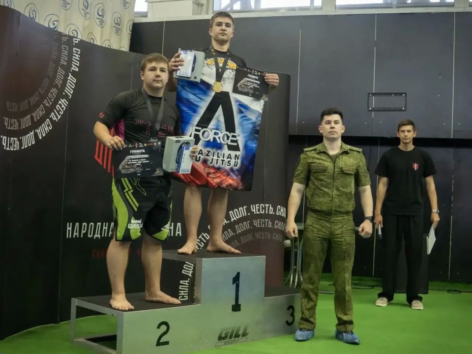 В Донецке прошел фестиваль по джиу-джитсу «ГАРД» В Донецке прошел фестиваль по джиу-джитсу «ГАРД»