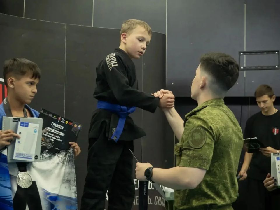 В Донецке прошел фестиваль по джиу-джитсу «ГАРД» В Донецке прошел фестиваль по джиу-джитсу «ГАРД»