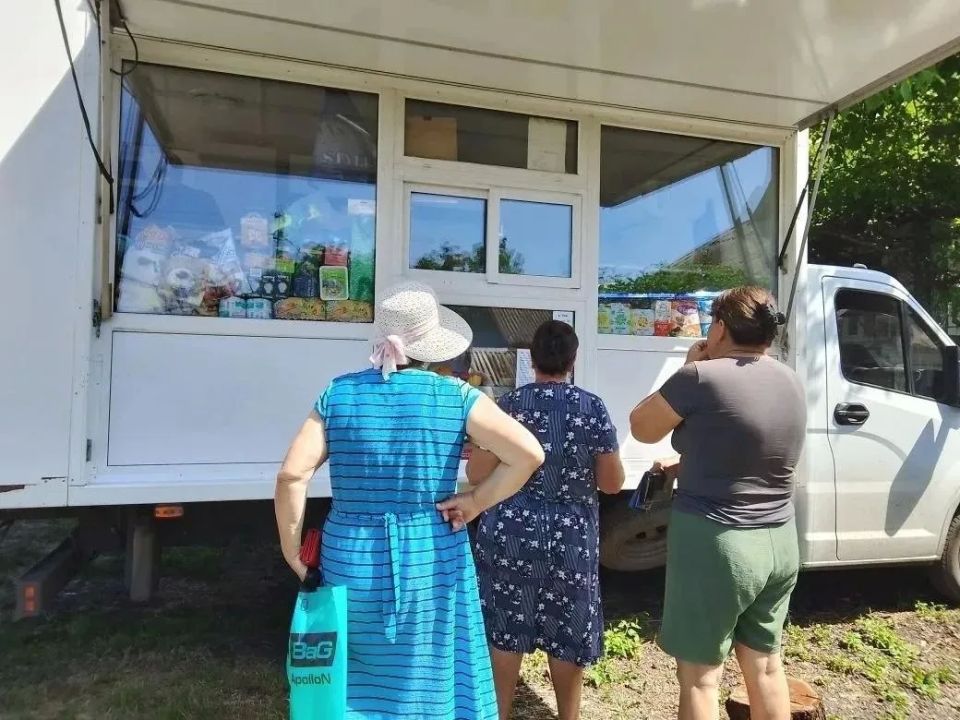 Прошла выездная торговля с использованием автомагазинов в городах Республики