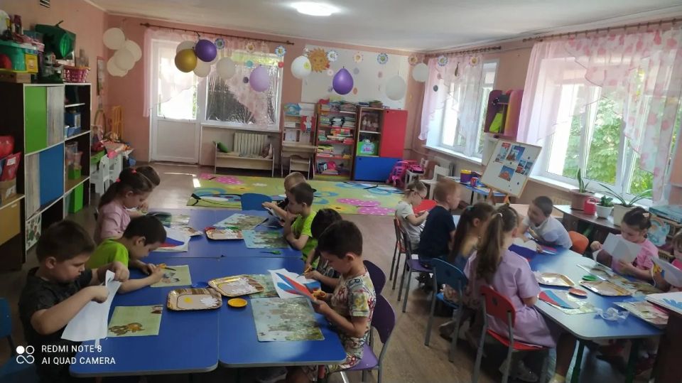 В детских садах Докучаевска царила атмосфера патриотизма и творчества! В детских садах Докучаевска царила атмосфера патриотизма и творчества!