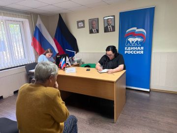В общественной приёмной прошёл приём депутата городского совета