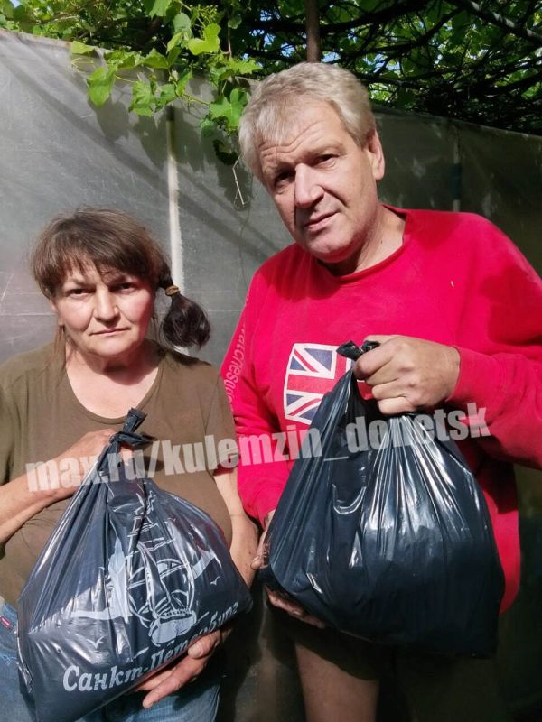 Алексей Кулемзин: Администрация городского окркга Донецк продолжает оказывать помощь населению пгт Великая Новоселка