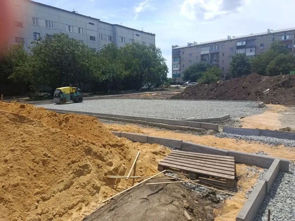 Денис Зубов: Продолжаются работы по благоустройству территории, победившей в прошлом голосовании за территории по благоустройству (ФКГС) Денис Зубов: Продолжаются работы по благоустройству территории, победившей в прошлом голосовании за территории по благоустройству (ФКГС)