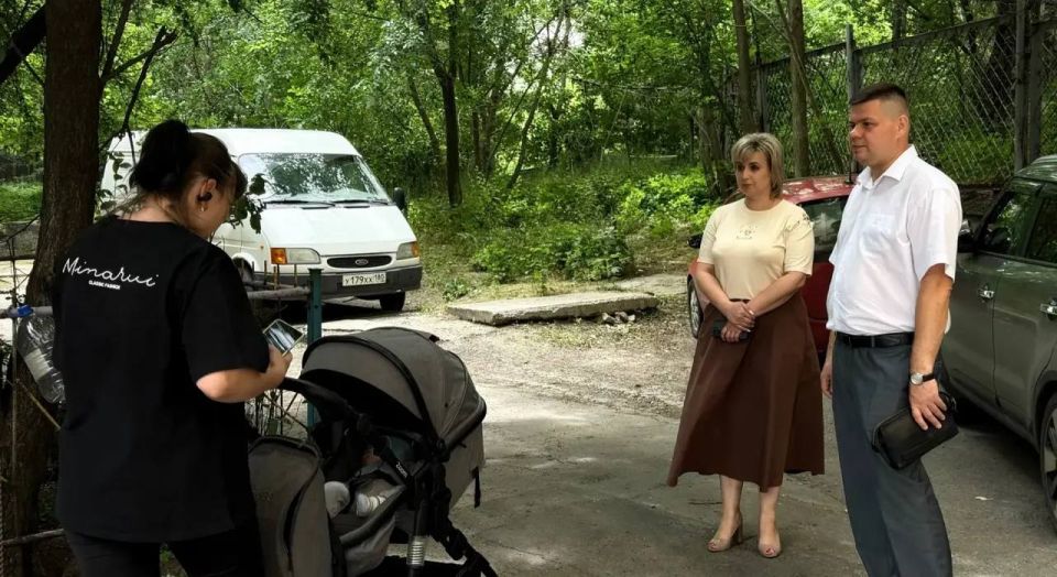 По поручению Главы ДНР Дениса Пушилина в Ворошиловском внутригородском районе продолжаются встречи с населением По поручению Главы ДНР Дениса Пушилина в Ворошиловском внутригородском районе продолжаются встречи с населением