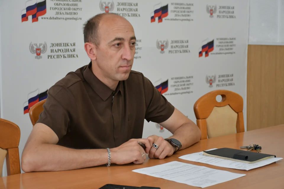 15 июня под председательством заместителя главы администрации городского округа Дебальцево Глебова Евгения Юрьевича прошло заседание комиссии по предупреждению и ликвидации чрезвычайных ситуаций и обеспечению пожарной... 15 июня под председательством заместителя главы администрации городского округа Дебальцево Глебова Евгения Юрьевича прошло заседание комиссии по предупреждению и ликвидации чрезвычайных ситуаций и обеспечению пожарной...