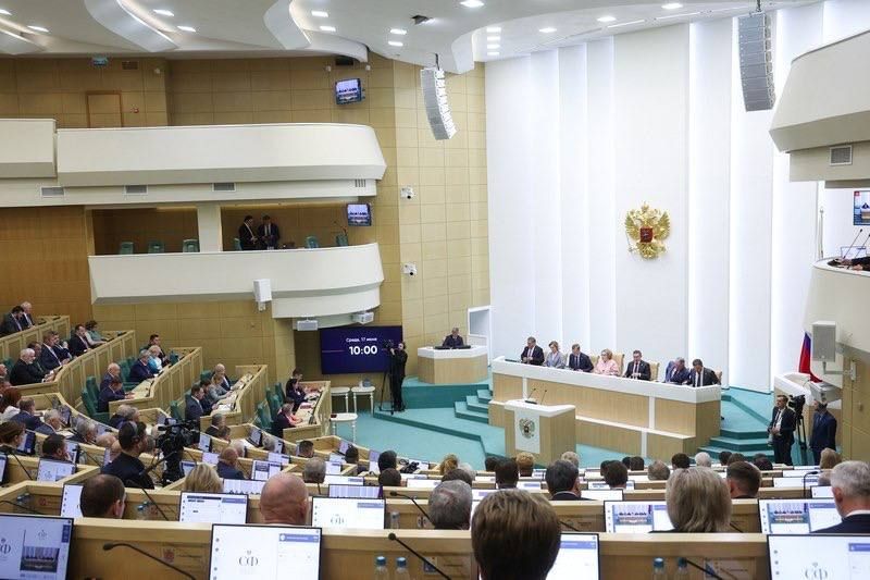 Александр Волошин: #пленарноезаседание_СФ. Сегодня в Совете Федерации прошло очередное пленарное заседание под председательством Валентины Ивановны Матвиенко Александр Волошин: #пленарноезаседание_СФ. Сегодня в Совете Федерации прошло очередное пленарное заседание под председательством Валентины Ивановны Матвиенко