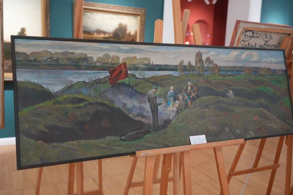 Искусство сближает: в ДНР из Санкт-Петербурга доставили картины, объединенные образом Родины Искусство сближает: в ДНР из Санкт-Петербурга доставили картины, объединенные образом Родины