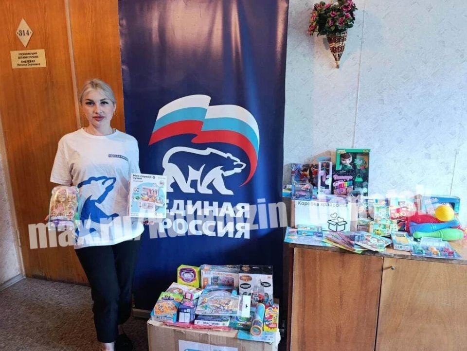 Алексей Кулемзин: Активисты партии Единая Россия продолжают принимать активное участие в акции «Коробка храбрости» Алексей Кулемзин: Активисты партии Единая Россия продолжают принимать активное участие в акции «Коробка храбрости»