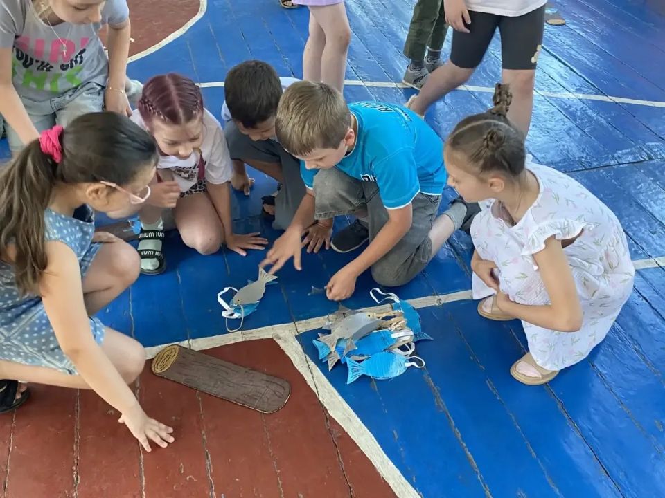 «Морское приключение» стало настоящим хитом сегодняшнего дня в летнем школьном лагере в ГБОУ Лицей "Олимп" «Морское приключение» стало настоящим хитом сегодняшнего дня в летнем школьном лагере в ГБОУ Лицей "Олимп"