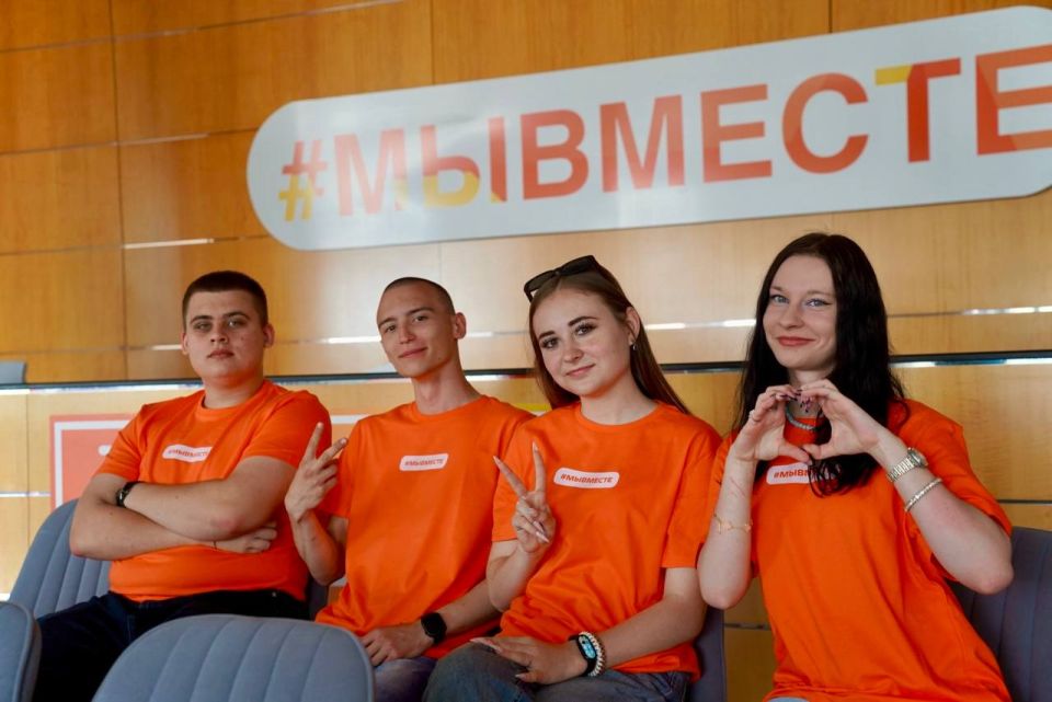 Денис Шимановский: В рамках конкурсов Росмолодёжи прошла защита программ для «Региона для молодых» и «Региона добрых дел» Денис Шимановский: В рамках конкурсов Росмолодёжи прошла защита программ для «Региона для молодых» и «Региона добрых дел»