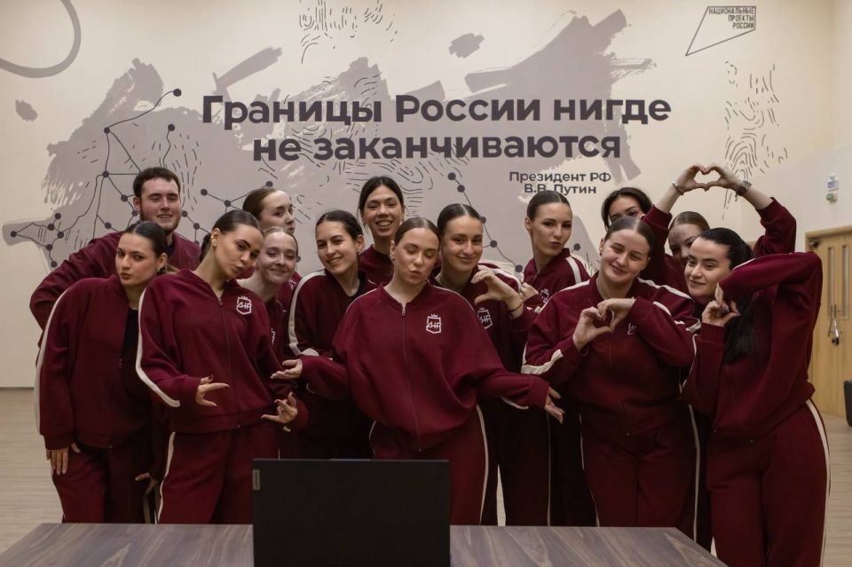 Денис Шимановский: В рамках конкурсов Росмолодёжи прошла защита программ для «Региона для молодых» и «Региона добрых дел» Денис Шимановский: В рамках конкурсов Росмолодёжи прошла защита программ для «Региона для молодых» и «Региона добрых дел»