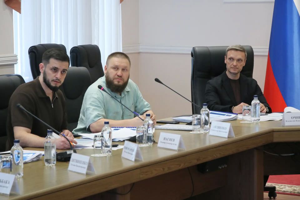 Вчера под председательством Председателя Правительства ДНР Андрея Черткова прошла Межведомственная комиссия по формированию современной городской среды Вчера под председательством Председателя Правительства ДНР Андрея Черткова прошла Межведомственная комиссия по формированию современной городской среды