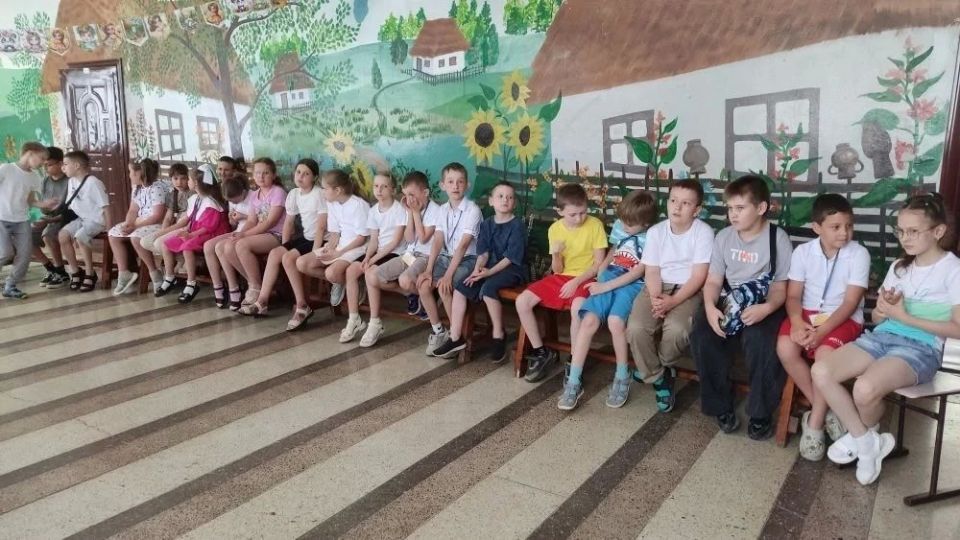 16 июня преподаватели МБУДО "ЗДШИ"- Нагула Е. А., Середзинская Е. Н., Савчук Т. В., Устинова О. В., Фуч И. Г. подготовили и провели для учащихся пришкольного лагеря СШ N17 "Весёлая республика" мероприятие в рамках... 16 июня преподаватели МБУДО "ЗДШИ"- Нагула Е. А., Середзинская Е. Н., Савчук Т. В., Устинова О. В., Фуч И. Г. подготовили и провели для учащихся пришкольного лагеря СШ N17 "Весёлая республика" мероприятие в рамках...