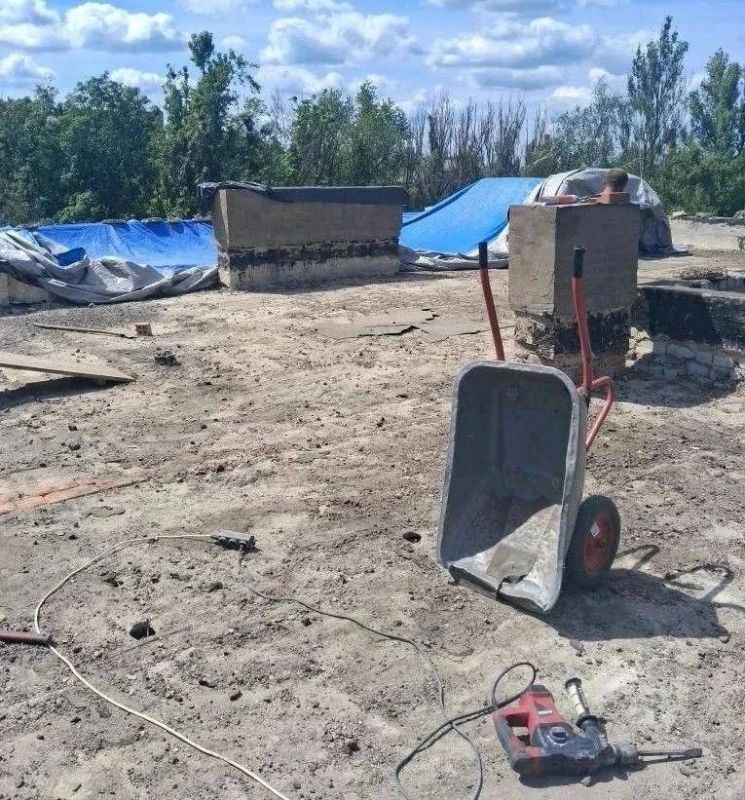Сергей Ермаков: В городском округе Снежное ведется работа по улучшению городской инфраструктуры и восстановлению социальных объектов в рамках Народной программы партии «Единая Россия», реализуемой по поручению Главы Донецкой... Сергей Ермаков: В городском округе Снежное ведется работа по улучшению городской инфраструктуры и восстановлению социальных объектов в рамках Народной программы партии «Единая Россия», реализуемой по поручению Главы Донецкой...